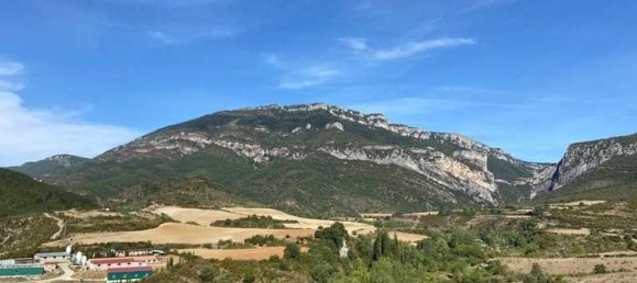 656m² Building in Zaragoza, Spain No. 66744 26