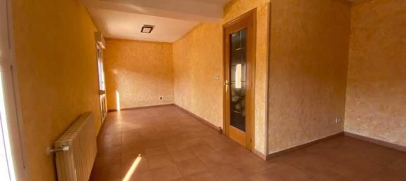 656m² Building in Zaragoza, Spain No. 66744 11