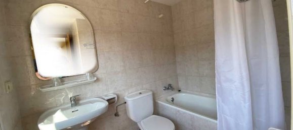 656m² Building in Zaragoza, Spain No. 66744 31