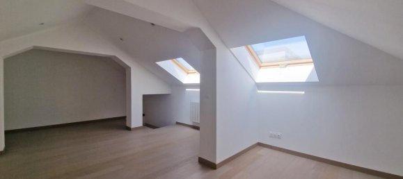 3 bedrooms Apartment in Roubaix, France No. 240845 4