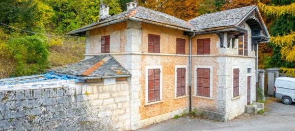 50 rooms Villa in Bosco Chiesanuova, Italy No. 24471 21