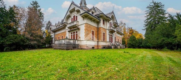 50 rooms Villa in Bosco Chiesanuova, Italy No. 24471 33