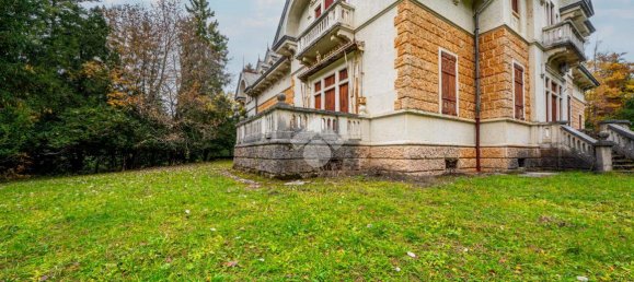 50 rooms Villa in Bosco Chiesanuova, Italy No. 24471 30