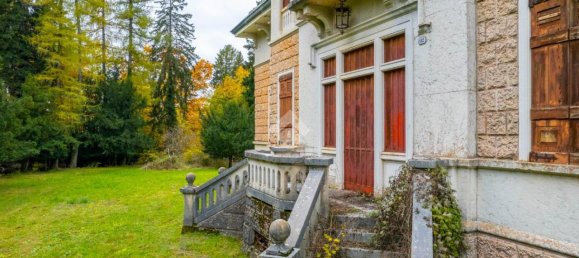 50 rooms Villa in Bosco Chiesanuova, Italy No. 24471 29