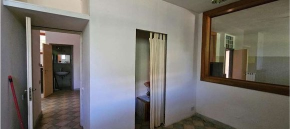 4-Zimmer Wohnung in Rome, Italy, Nr. 222778 6