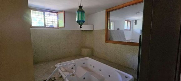 4-Zimmer Wohnung in Rome, Italy, Nr. 222778 5