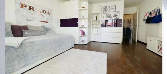 Квартира с 3 спальнями в Эслинген, Германия № 39885 3