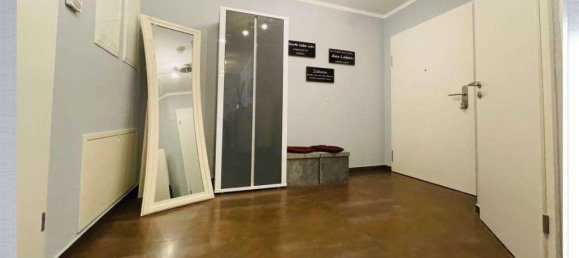 Квартира с 3 спальнями в Эслинген, Германия № 39885 4