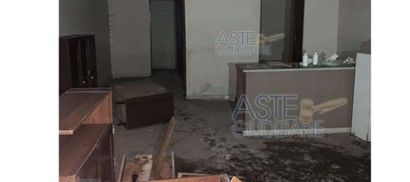 Gewerbliche Immobilie in Melito di Napoli, Italy 66m², Nr. 9489 2