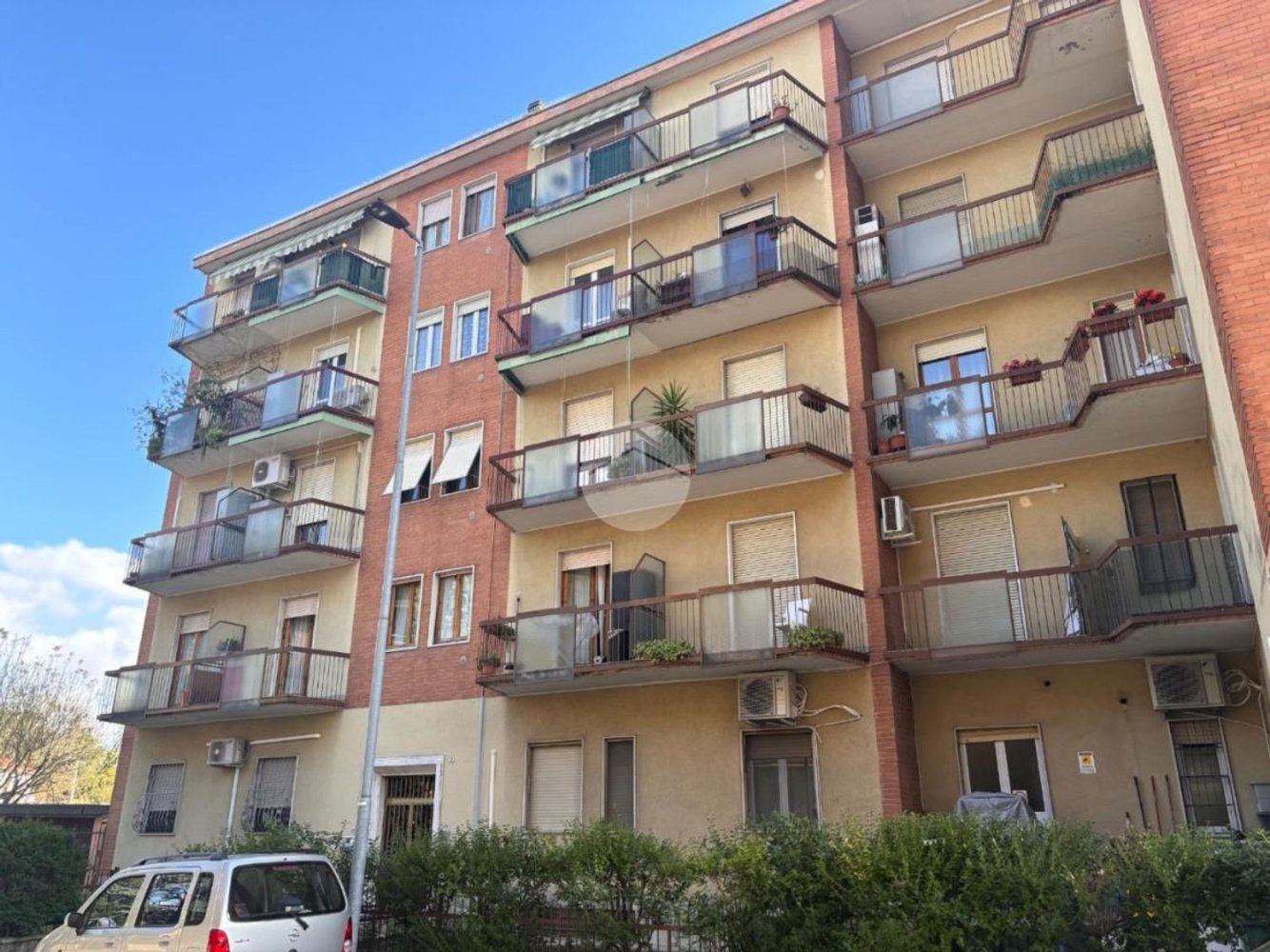 2-salle Appartement à Bollate, Italy No. 128454