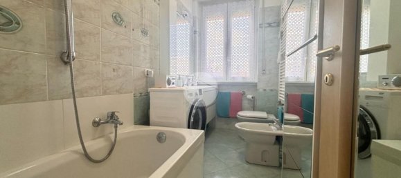 2-salle Appartement à Bollate, Italy No. 128454 18