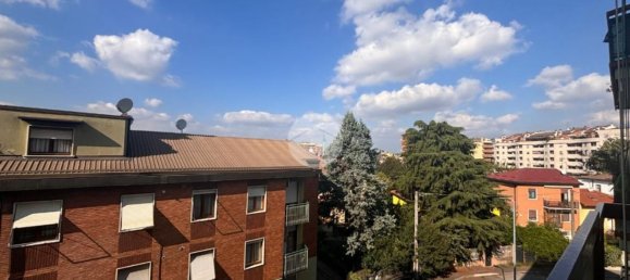 2-salle Appartement à Bollate, Italy No. 128454 9