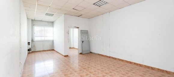 174m² Commercial property in Peligros, Spain No. 107847 8