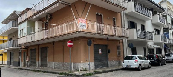 6 rooms Apartment in Battipaglia, Italy No. 33694 6