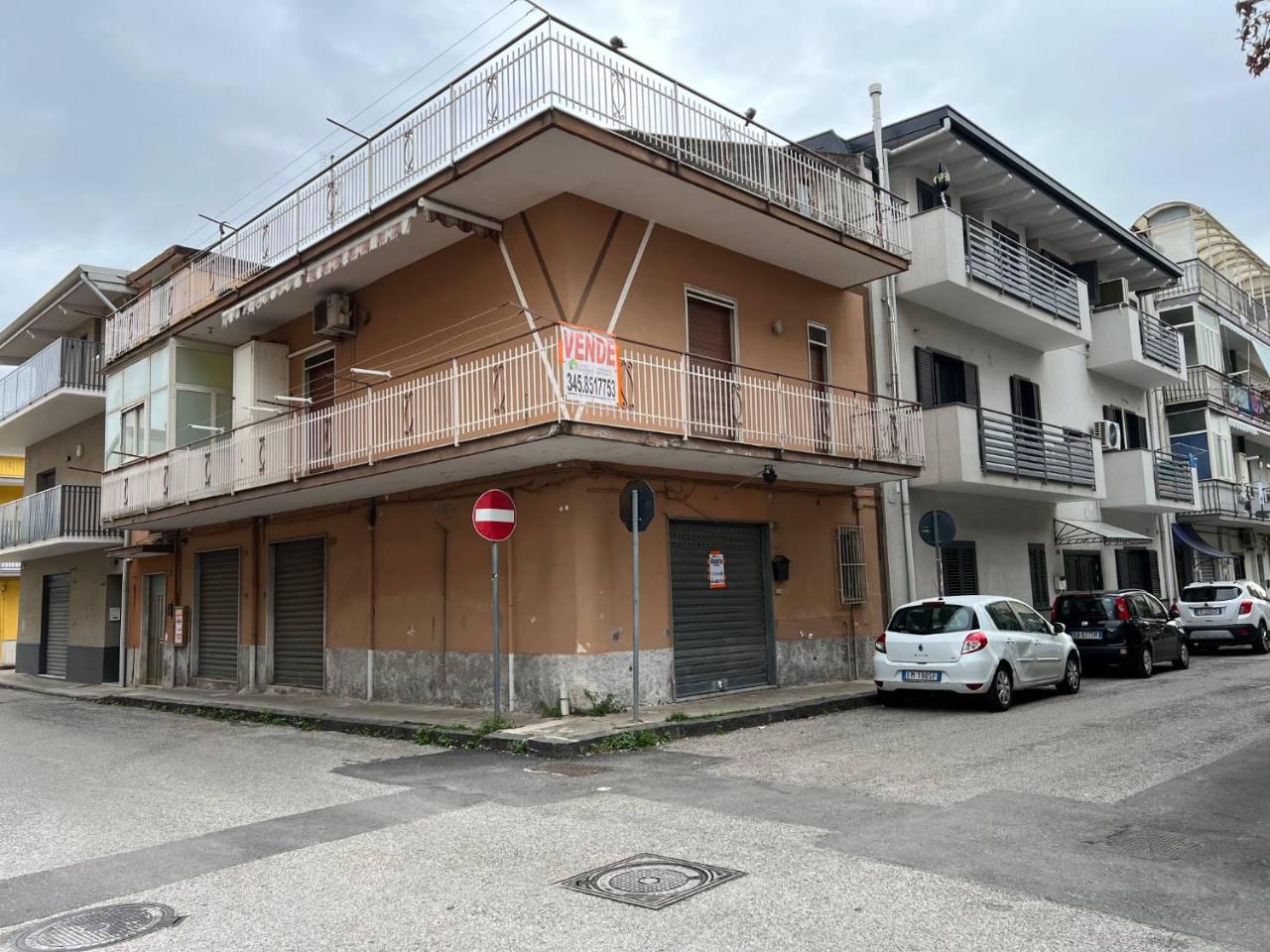 6 rooms Apartment in Battipaglia, Italy No. 33694