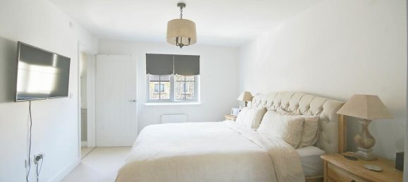 5 bedrooms House in Gloucester, United Kingdom No. 13556 17