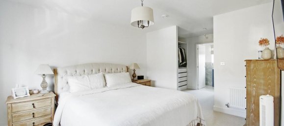 5 bedrooms House in Gloucester, United Kingdom No. 13556 7