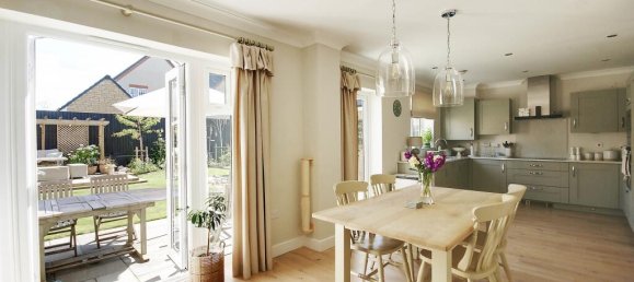 5 bedrooms House in Gloucester, United Kingdom No. 13556 4