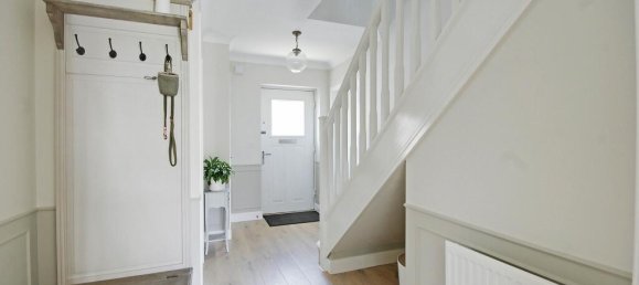 5 bedrooms House in Gloucester, United Kingdom No. 13556 8