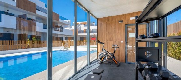 Apartamento de 2 dormitorios en Alicante, Spain No. 145039 9