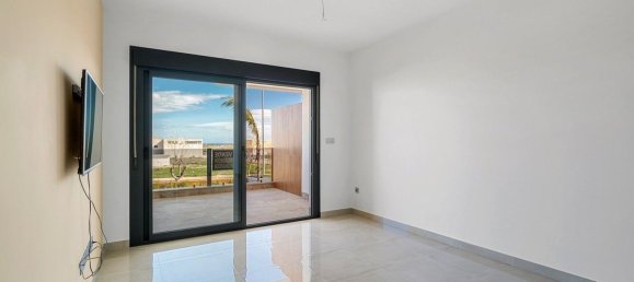 Apartamento de 2 dormitorios en Alicante, Spain No. 145039 22