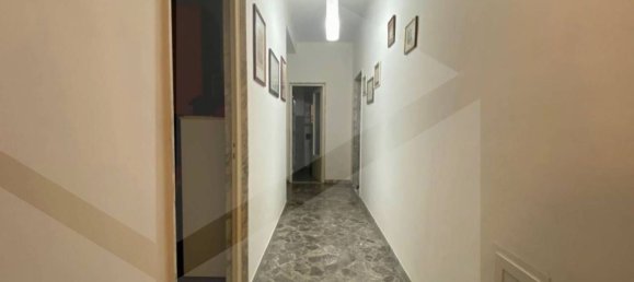 Apartamento de 4 habitaciónes en Bari, Italy No. 26147 14