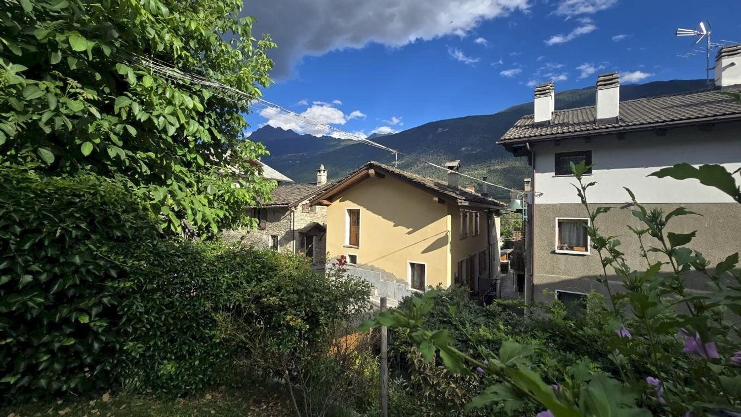 Casa de 3 divisões em Sarre, Italy N.º 309760