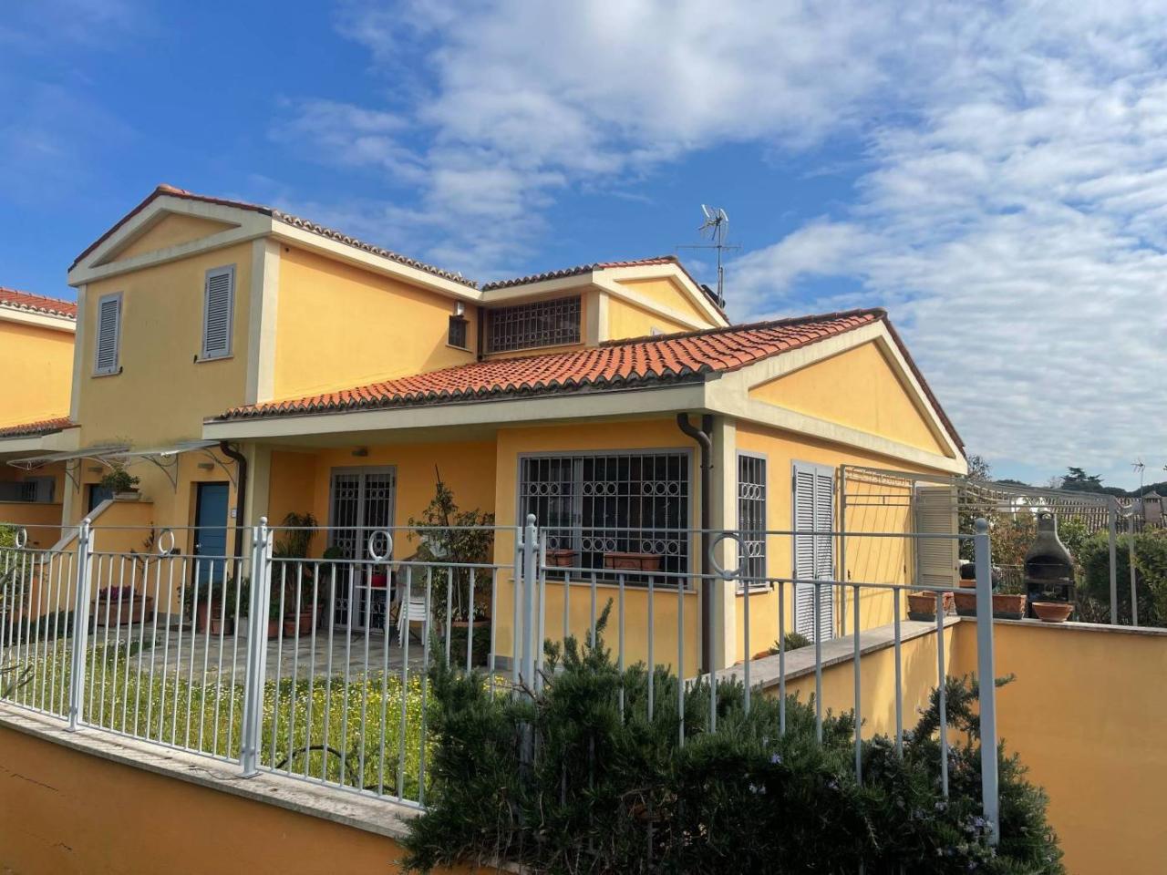 6غرفة فيلا في Rome, Italy رقم 40868