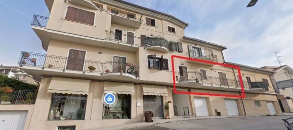 Apartamento de 4 dormitorios en Monte Urano, Italy No. 358350 2
