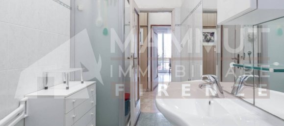 2 bedrooms Penthouse in Florence, Italy No. 337596 8