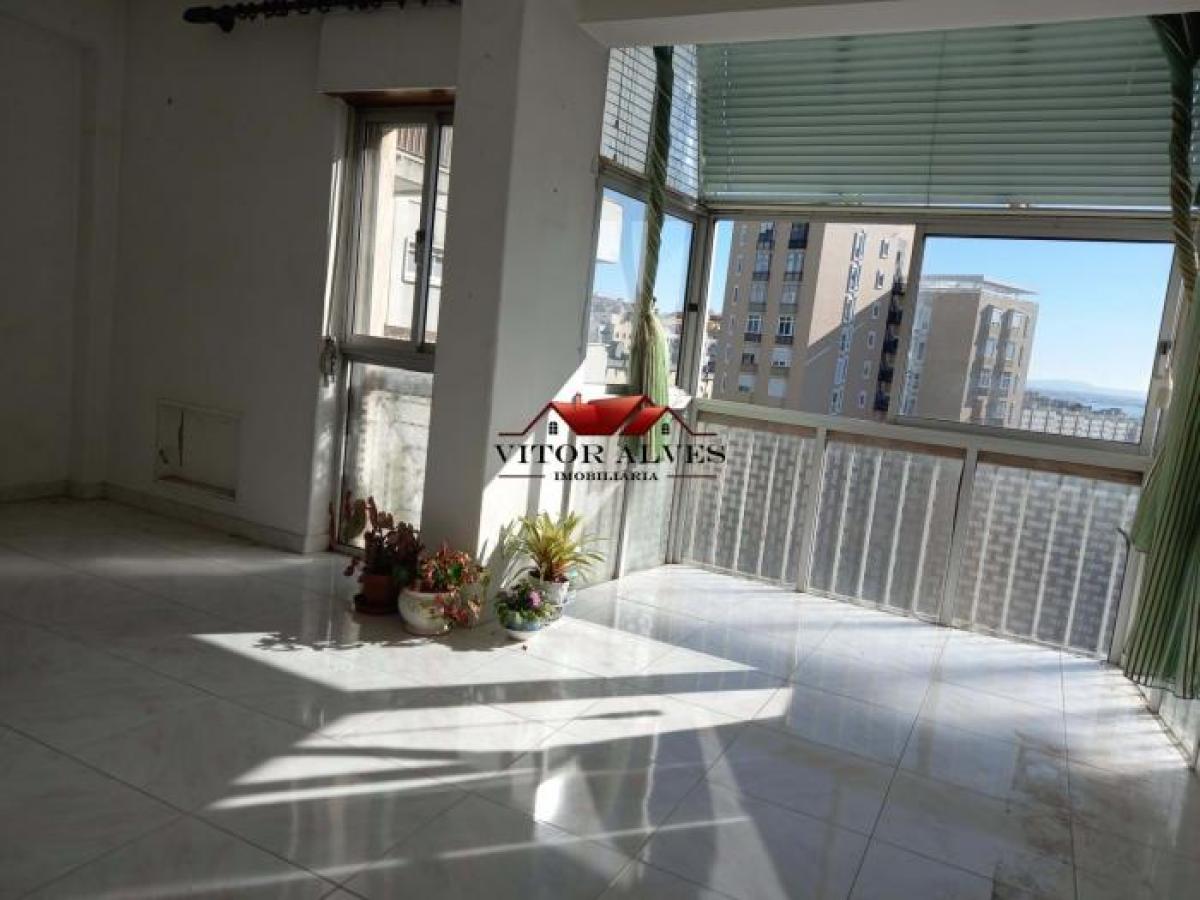 2 bedrooms Apartment in Lisbon, Portugal No. 3112