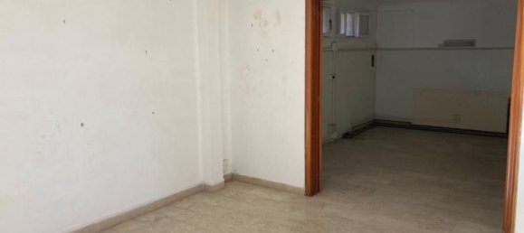 56m² Commercial property in Ceglie Messapica, Italy No. 164755 3