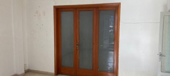 56m² Commercial property in Ceglie Messapica, Italy No. 164755 2