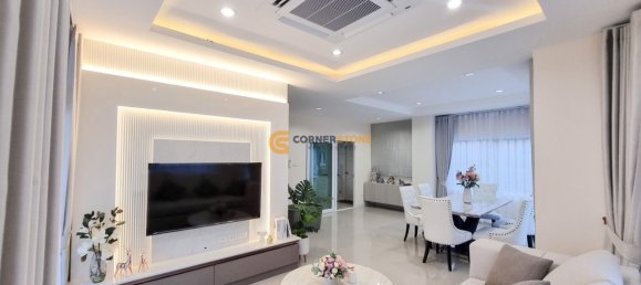280m² House in Pattaya, Thailand No. 26246 3