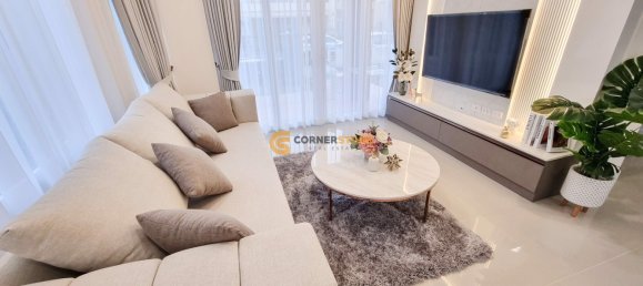 280m² House in Pattaya, Thailand No. 26246 2