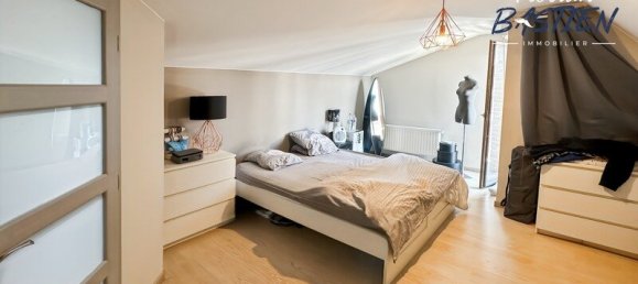 5 bedrooms House in Petite-Foret, France No. 344282 11