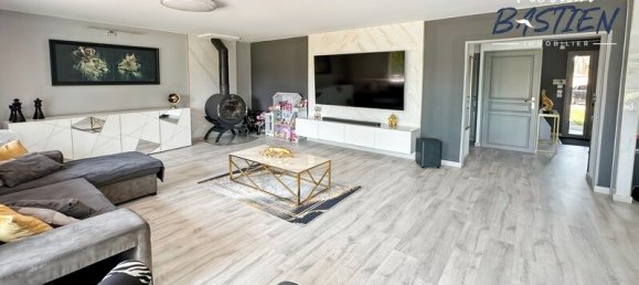 5 bedrooms House in Petite-Foret, France No. 344282 5