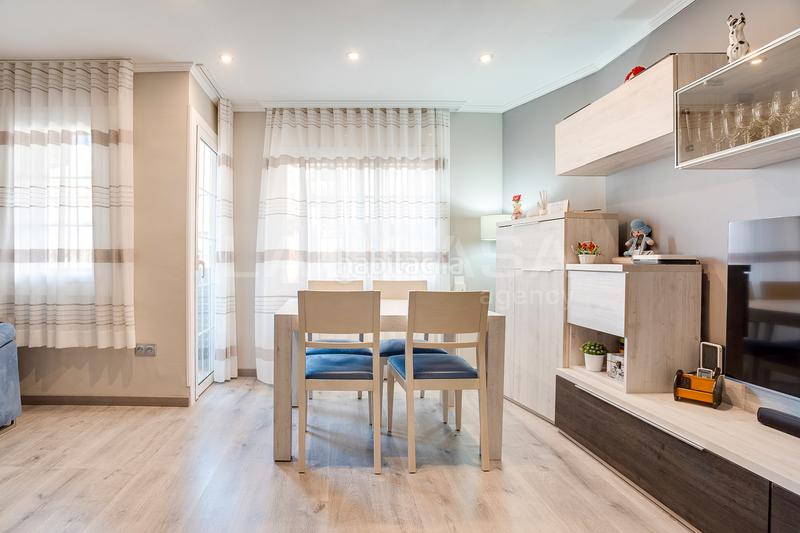 2 bedrooms Apartment in Badalona, Spain No. 47317