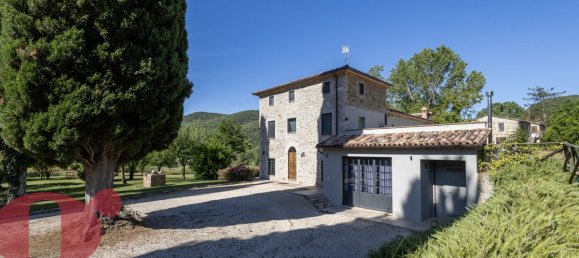 4 bedrooms House in Todi, Italy No. 318989 14