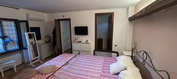 Квартира с 4 комнатами в Рим, Италия № 289642 19