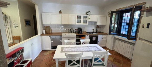 Квартира с 4 комнатами в Рим, Италия № 289642 13