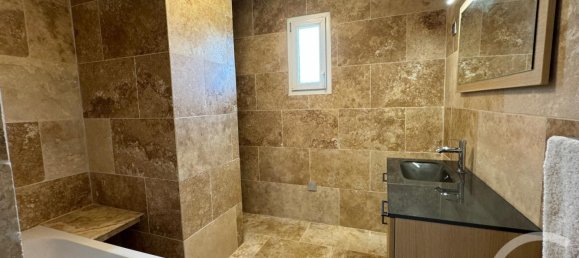 3 bedrooms House in Saint-Germer-de-Fly, France No. 261443 13