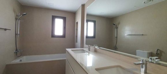 4 bedrooms Townhouse in Town Square, UAE No. 94358 12