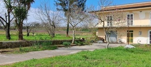 6 bedrooms Villa in Marzano Appio, Italy No. 325649 20