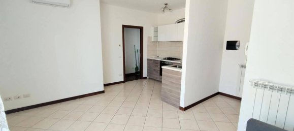 3 rooms Apartment in Santo Stefano Ticino, Italy No. 261731 3