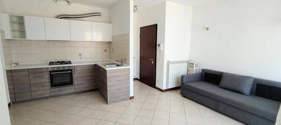 3 rooms Apartment in Santo Stefano Ticino, Italy No. 261731 2