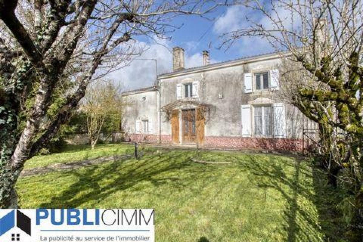 Дом с 3 спальнями в Фор, Франция № 23701