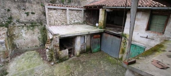 Дом с 8 комнатами в Гориция, Италия № 78830 6