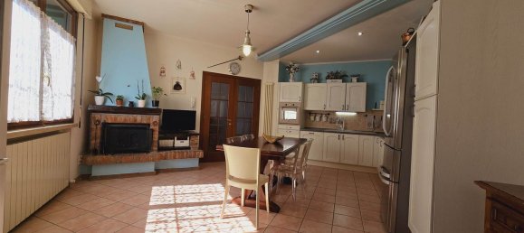 4 rooms House in Viadana, Italy No. 119499 7