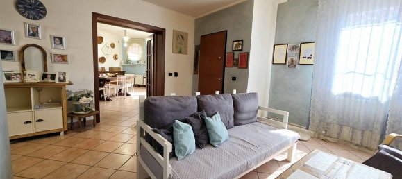 4 rooms House in Viadana, Italy No. 119499 9